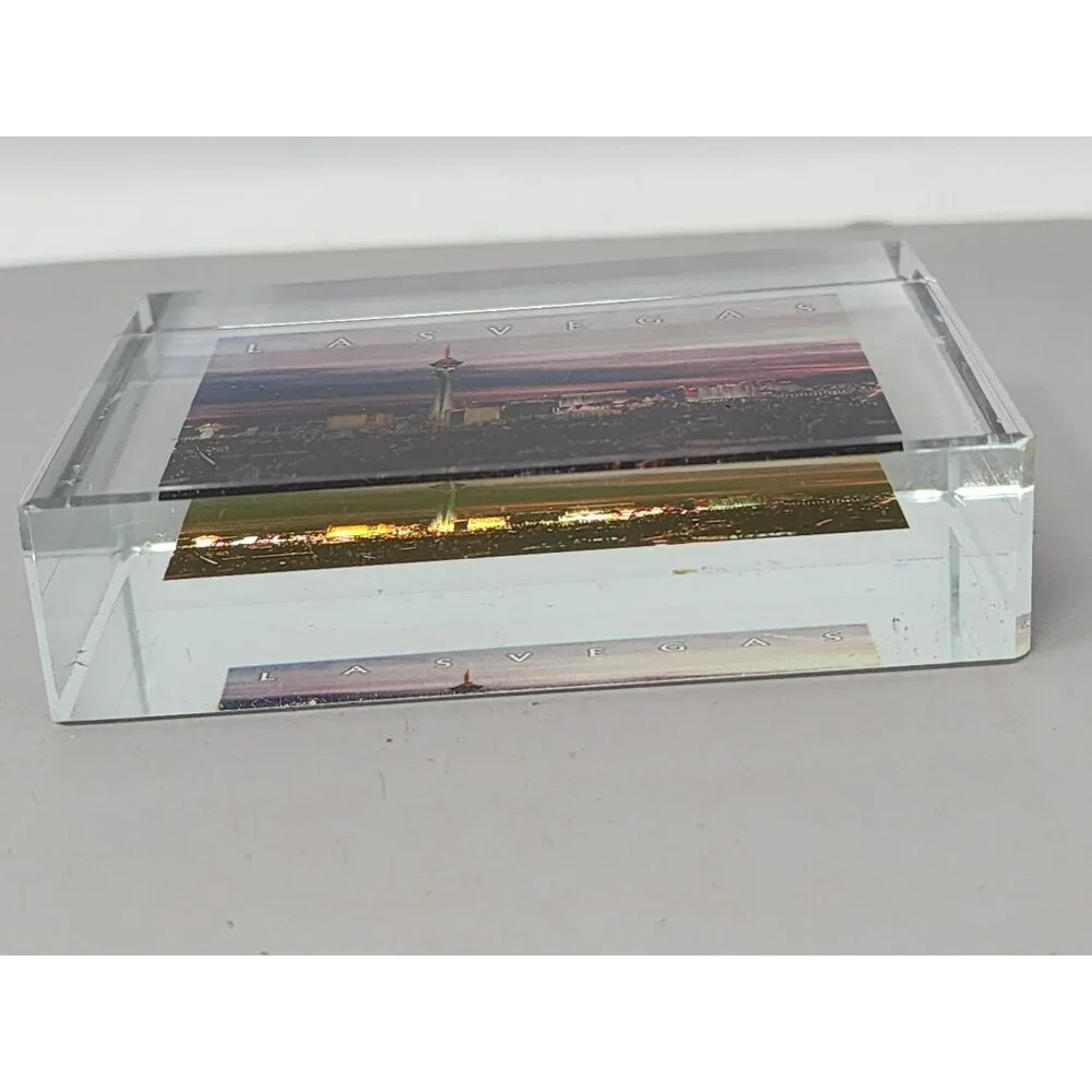 Vintage Las Vegas Skyline Acrylic Paperweight With Stunning‎ Cityscape Design